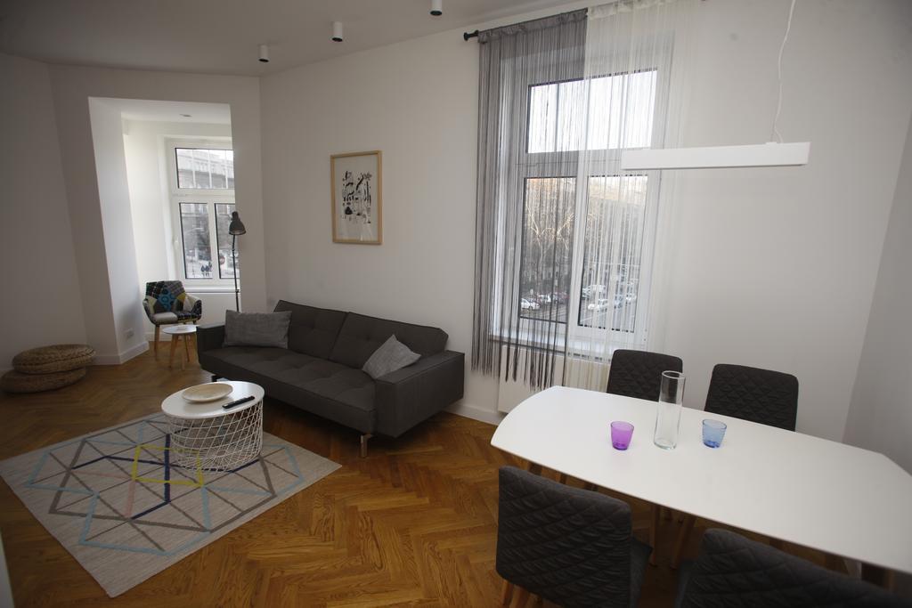 Tramvaj Apartments Beograd Bagian luar foto