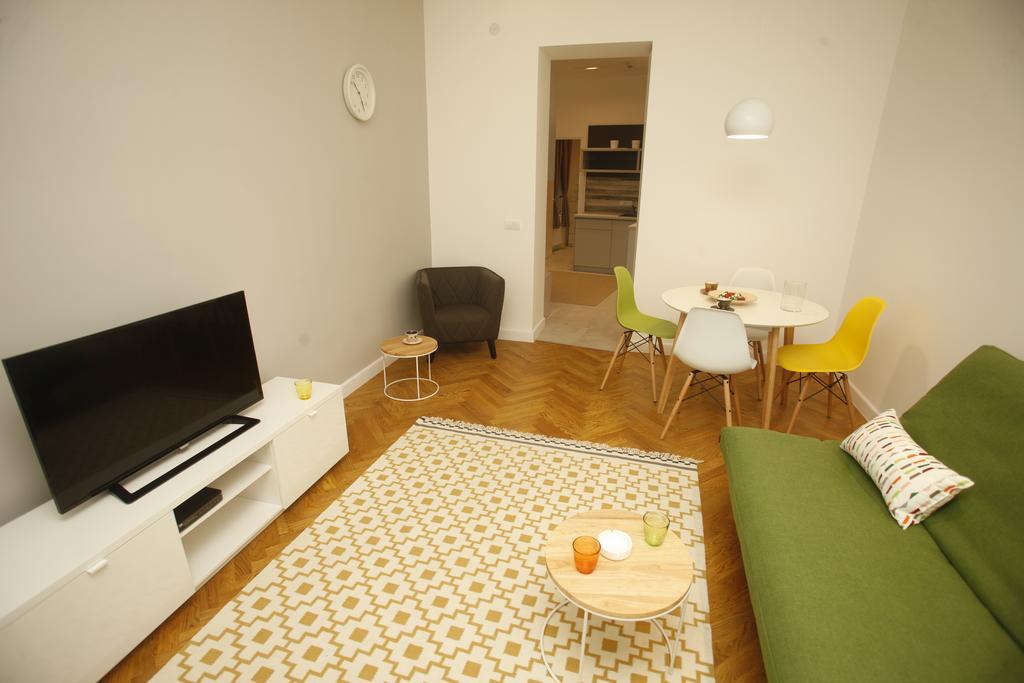 Tramvaj Apartments Beograd Bagian luar foto